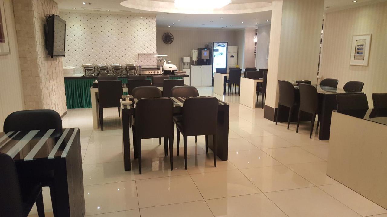 Changwon Olympic Hotel Phòng bức ảnh